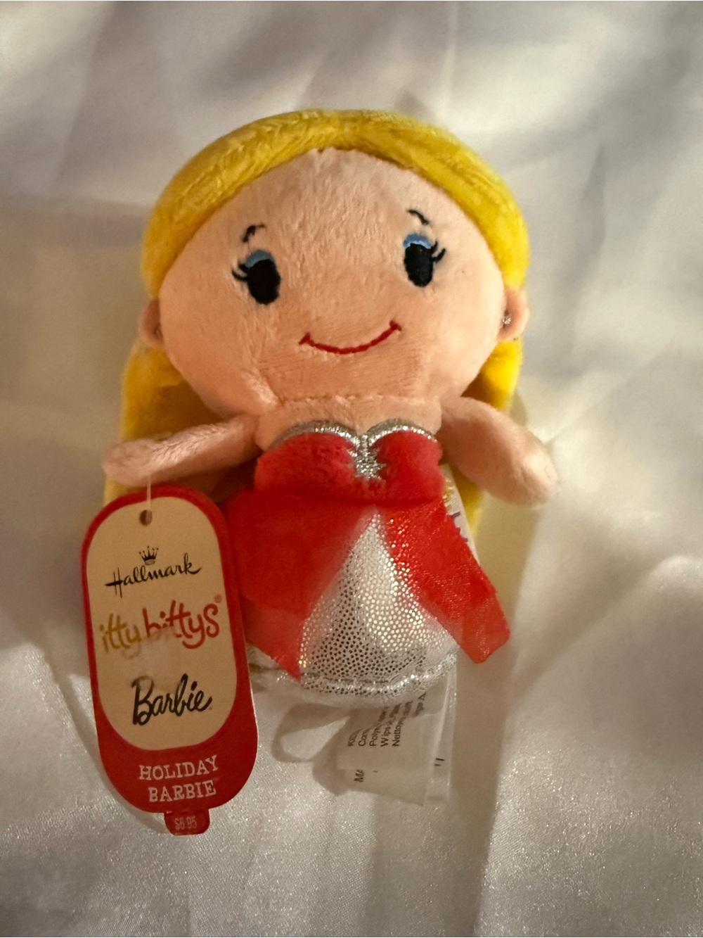 Hallmark itty bittys Barbie Holiday Christmas Mini Plush Doll W/ Tags 2015